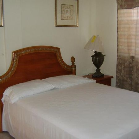 Caribbean Hotel Cayes Les Cayes Eksteriør bilde